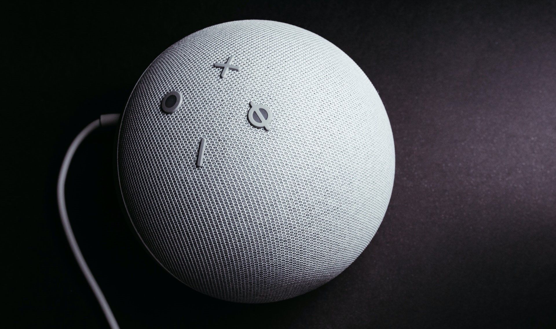 /sv/images/alexa-white-echo.jpg