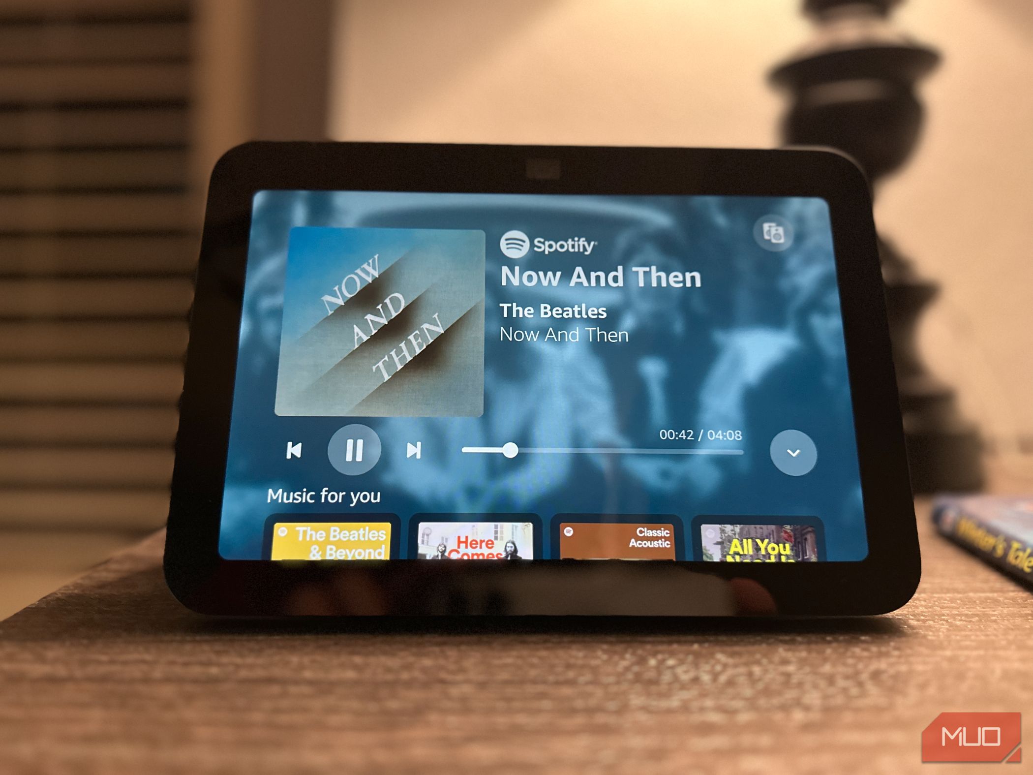 /sv/images/amazon-echo-show-8-spotify-1.jpg