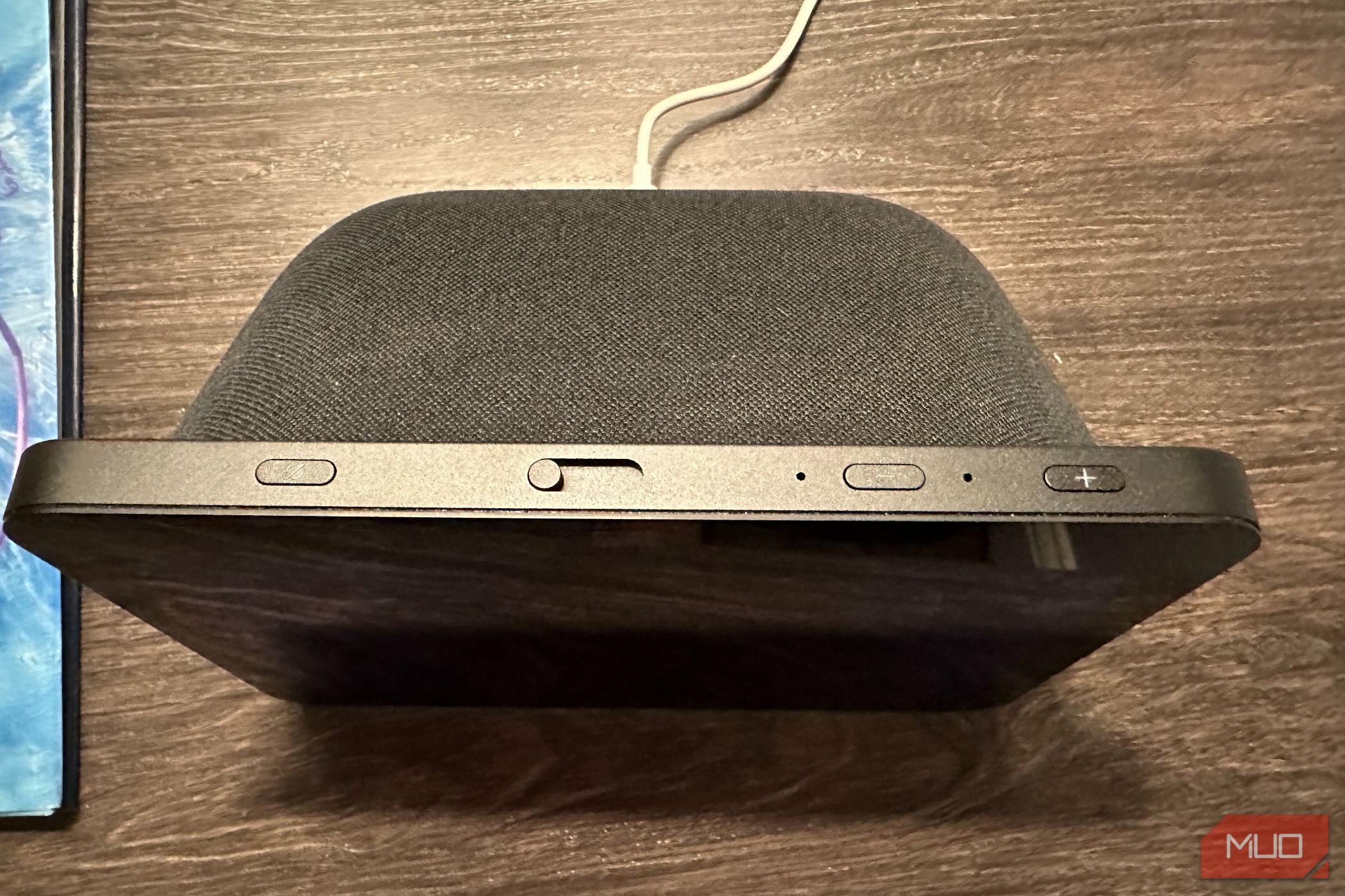 /sv/images/amazon-echo-show-8-top-1.jpg