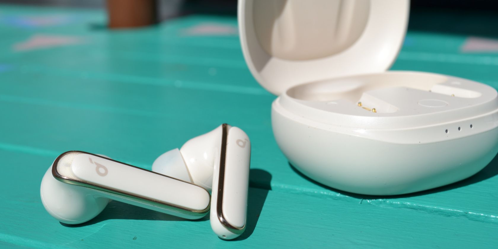 /sv/images/anker-soundcore-life-p3-earbuds-top-side-by-side-feature.jpg