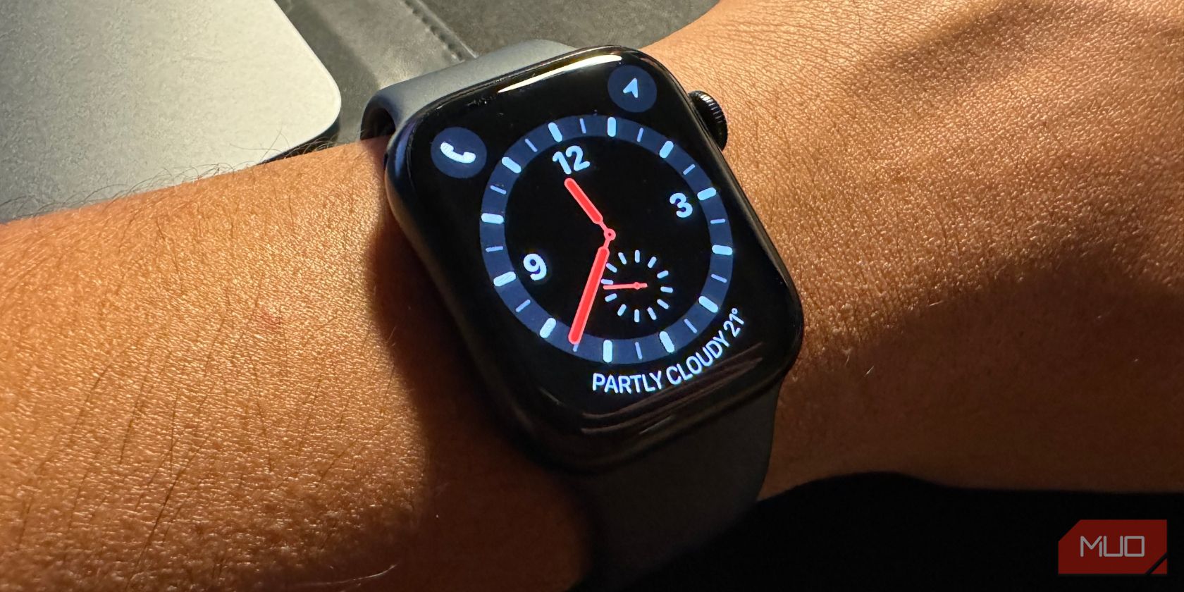 /sv/images/apple-watch-cellular-explorer-watch-face.jpg