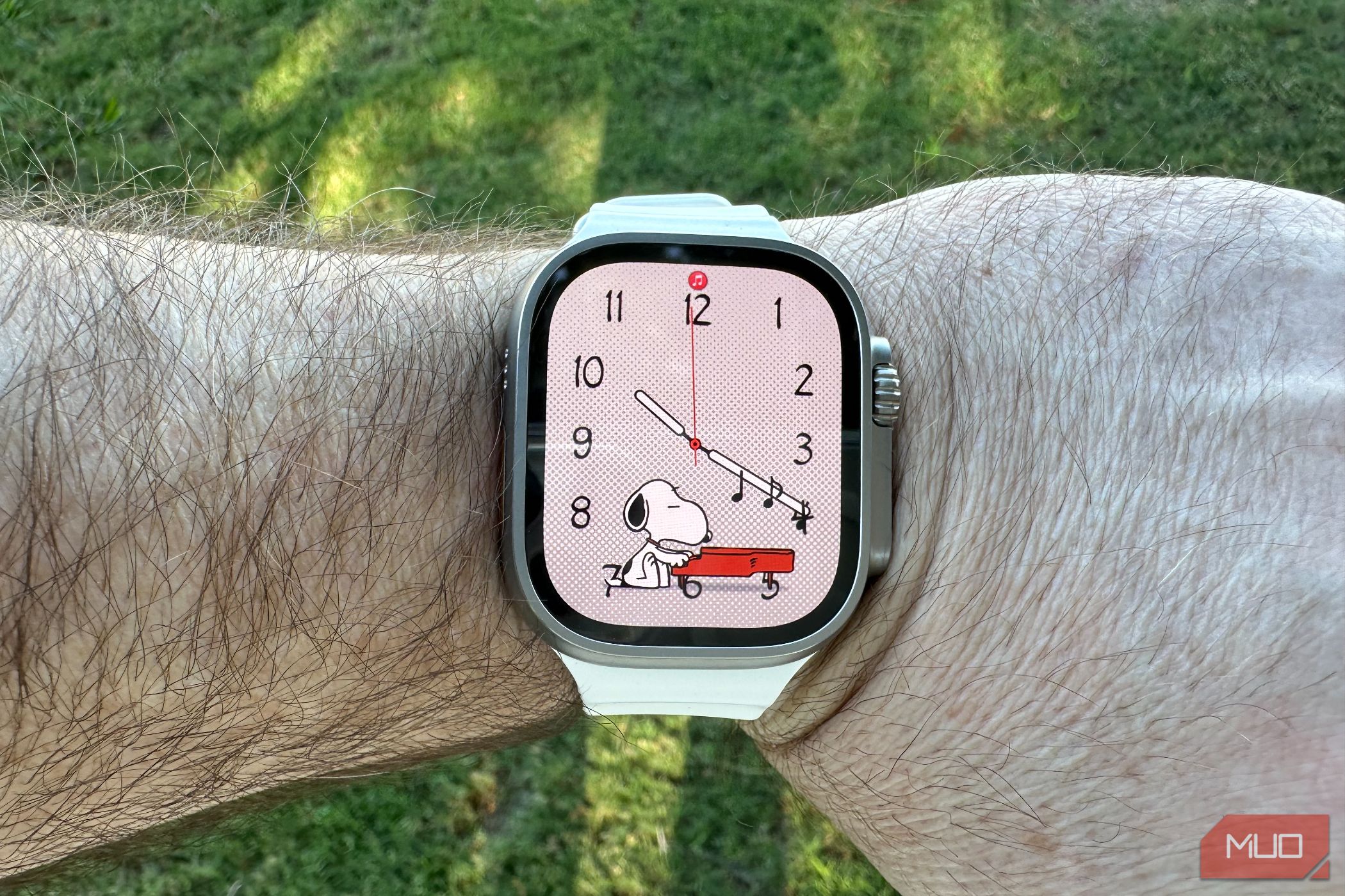 /sv/images/apple-watch-ultra-2-snoopy-face.jpg
