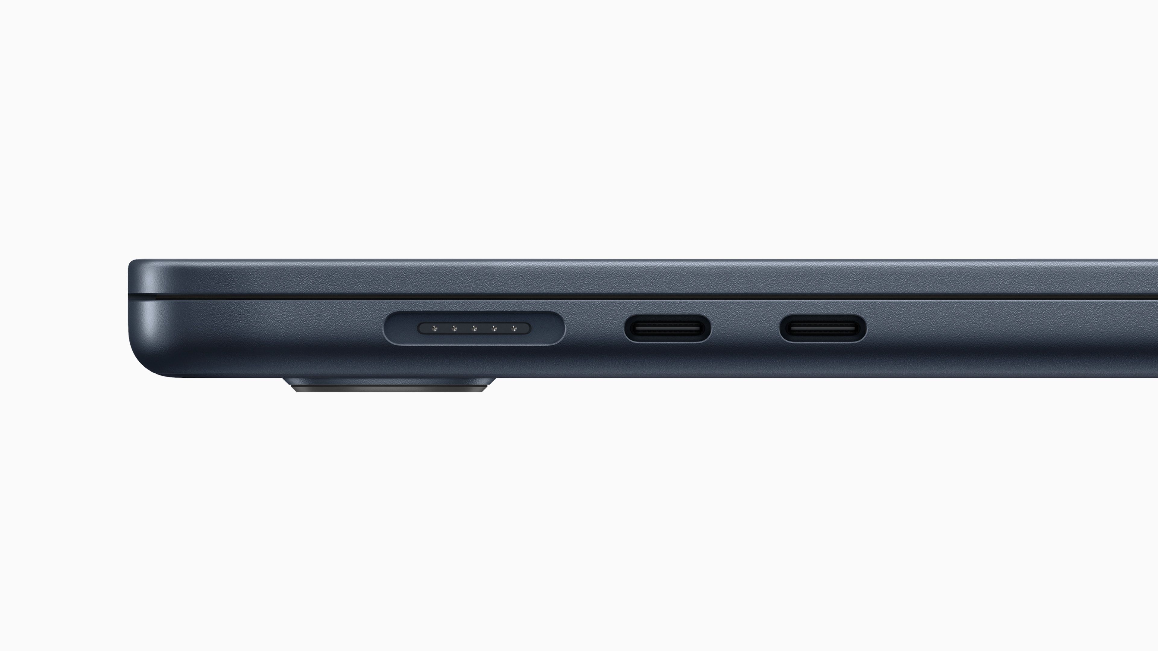 /sv/images/apple-wwdc23-macbook-air-15-in-magsafe-charging-230605.jpg