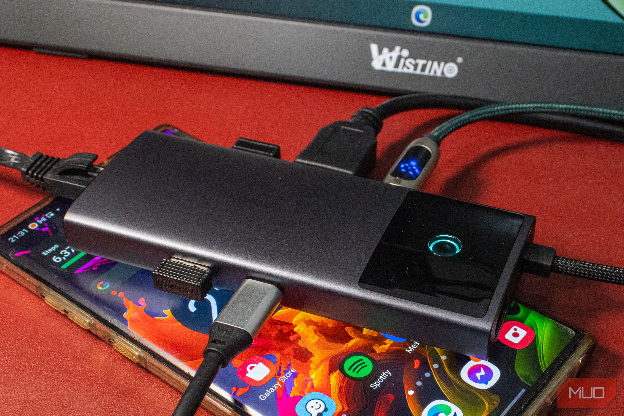 /sv/images/baseus-metal-gleam-series-ii-6-in-1-usb-hub-with-samsung-note10-running-dex.jpg