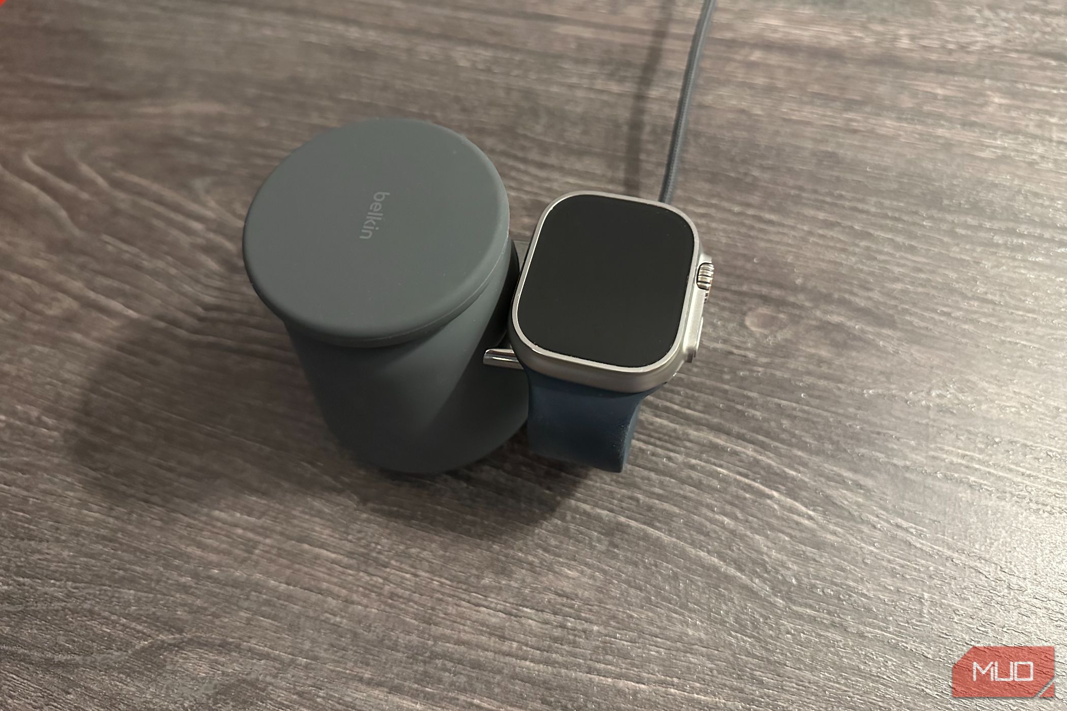 /sv/images/belkin-boostcharge-pro-2-in-1-top-apple-watch.jpg