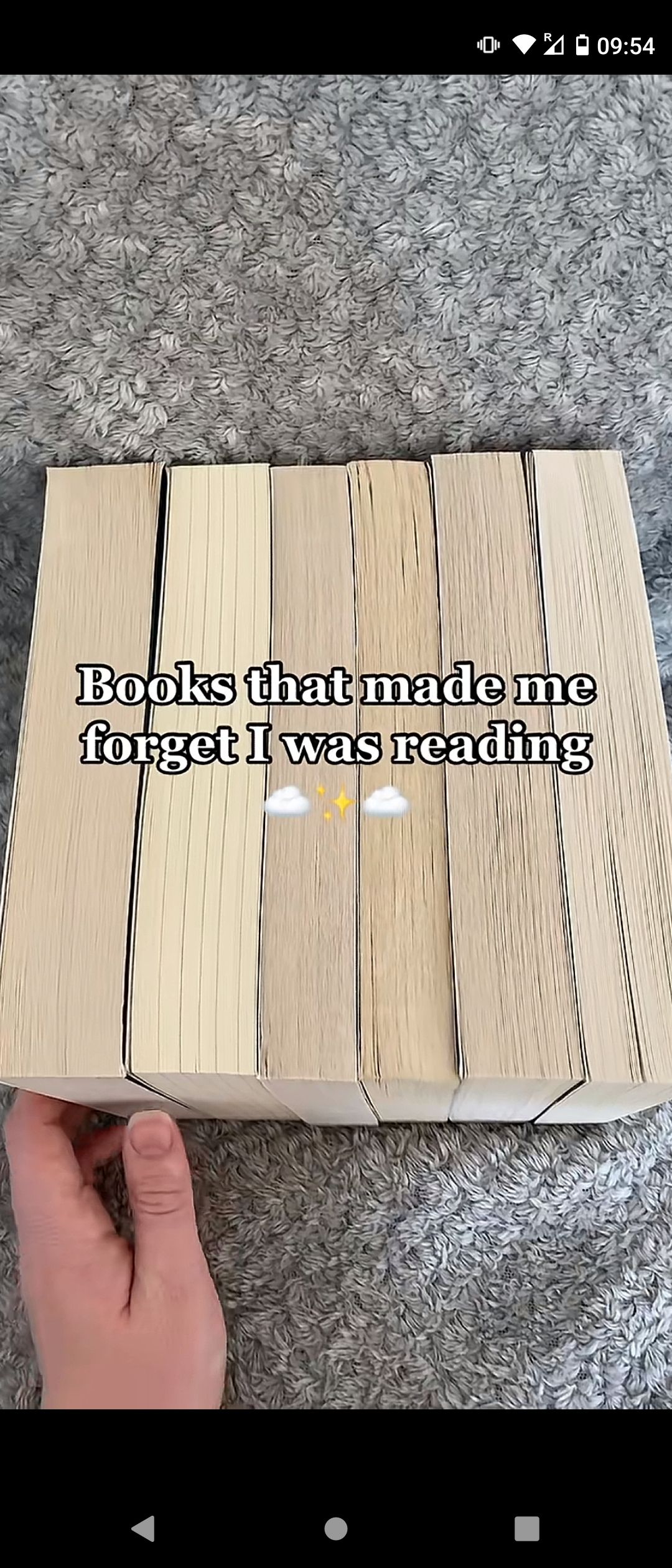 /sv/images/booktok-post-about-loved-books.jpg