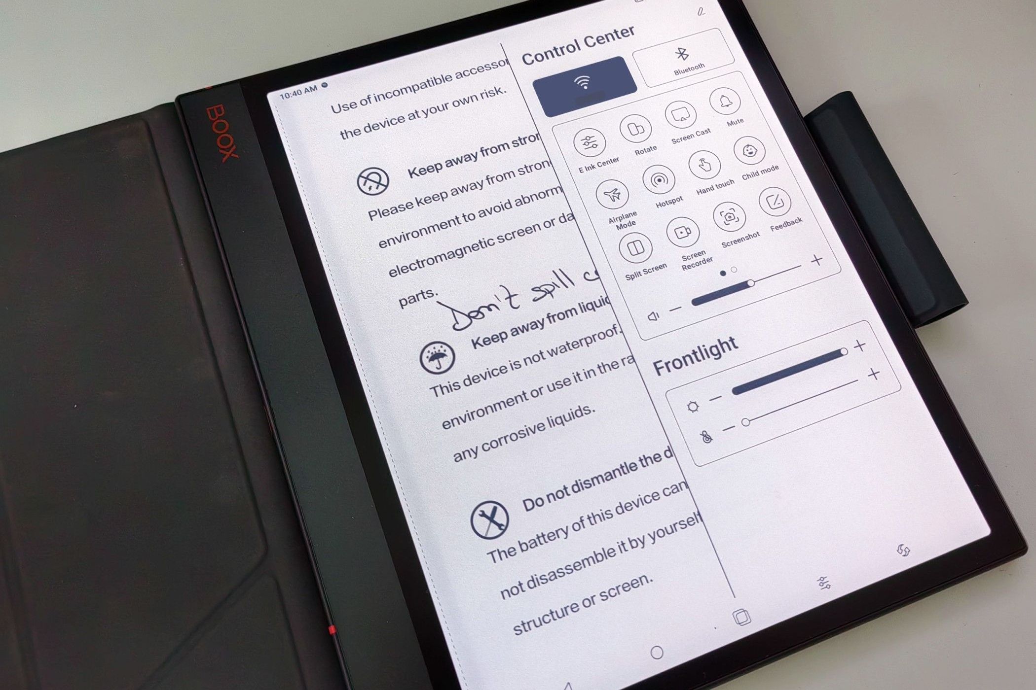 /sv/images/boox-note-air-3-c-displaying-control-center.jpg