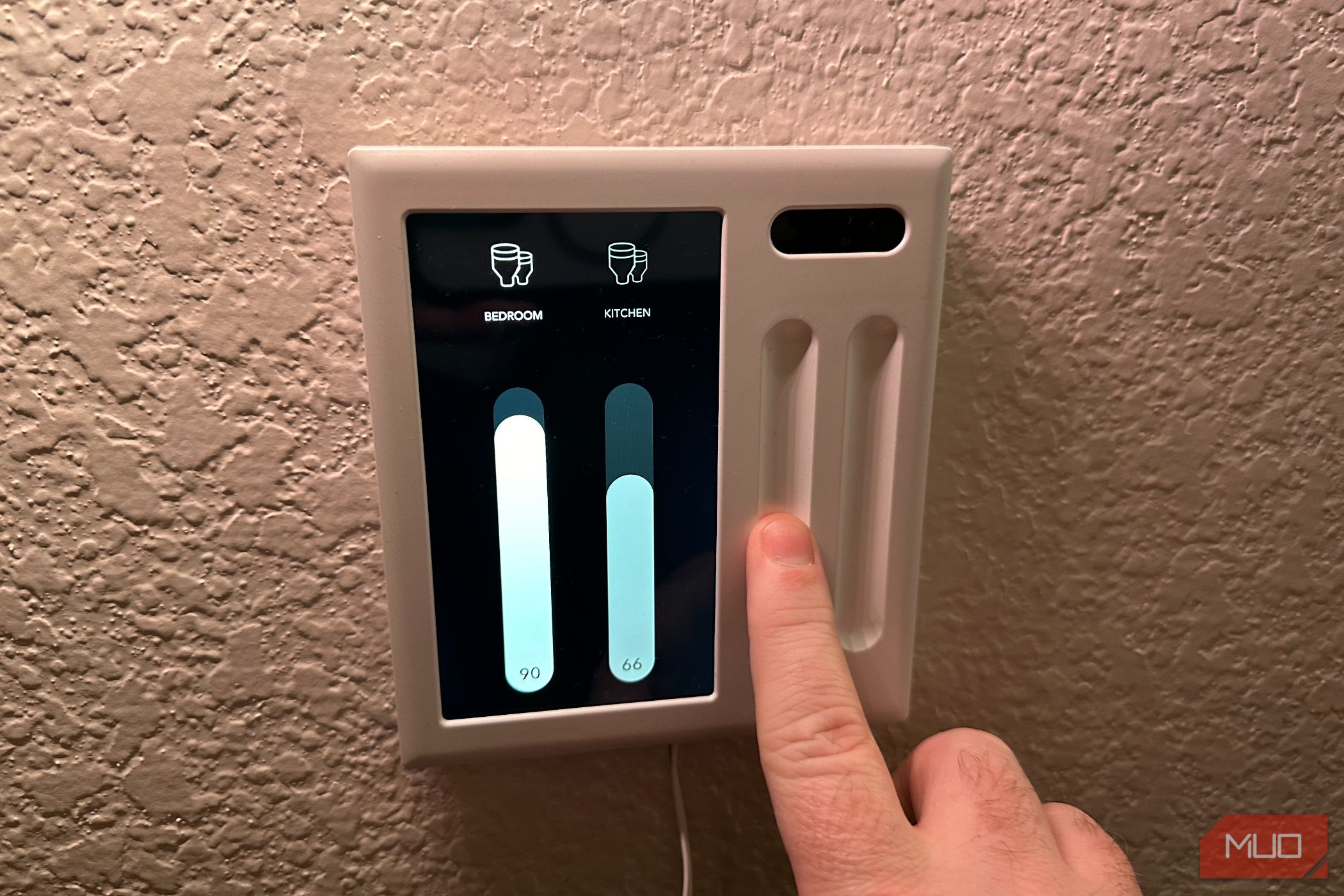 /sv/images/brilliant-plug-in-panel-sliders.jpg