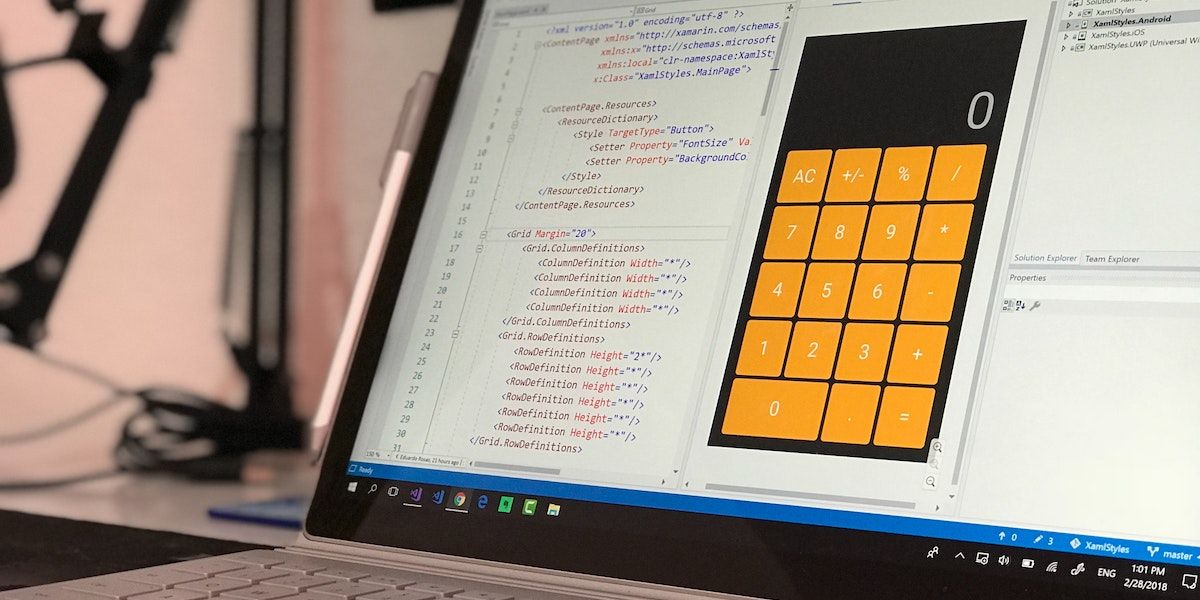 /sv/images/calculator-app-development-on-laptop.jpg