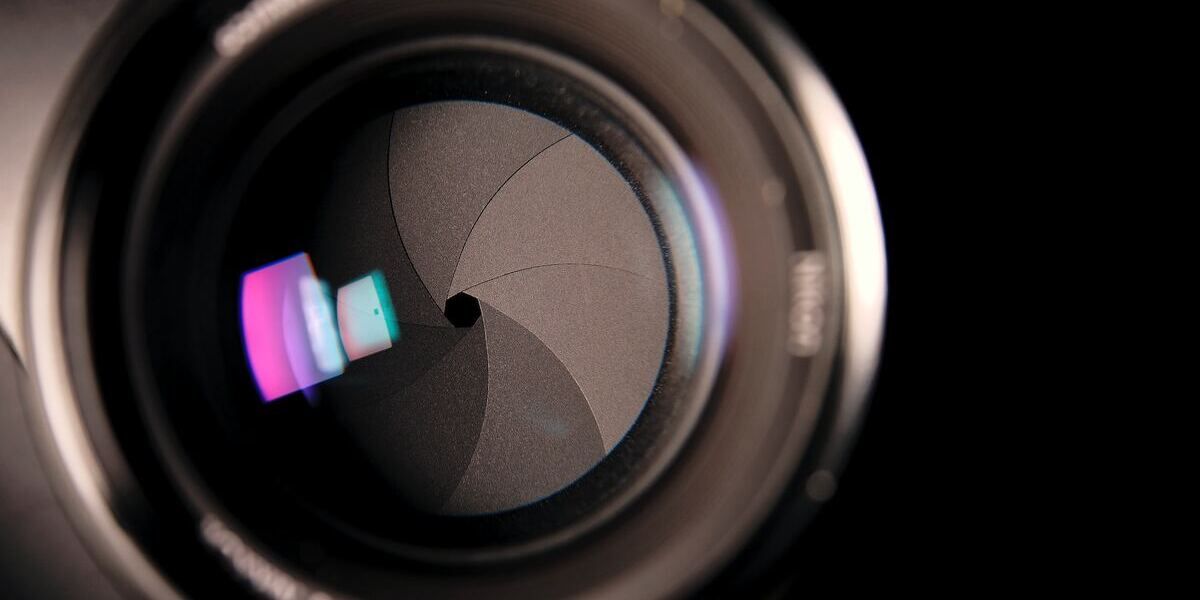 /sv/images/camera-lens-close-up.jpg