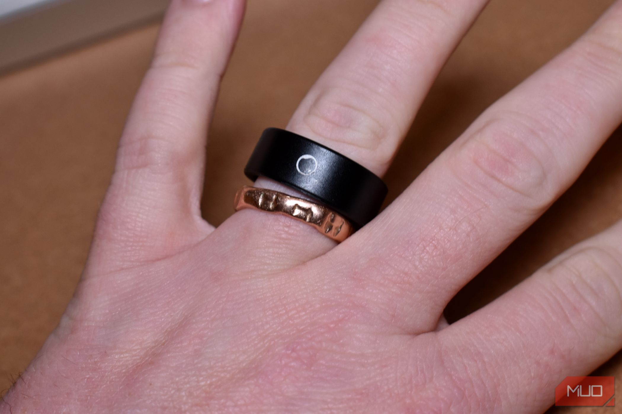 /sv/images/circular-ring-slim-alongside-other-ring-example.jpg