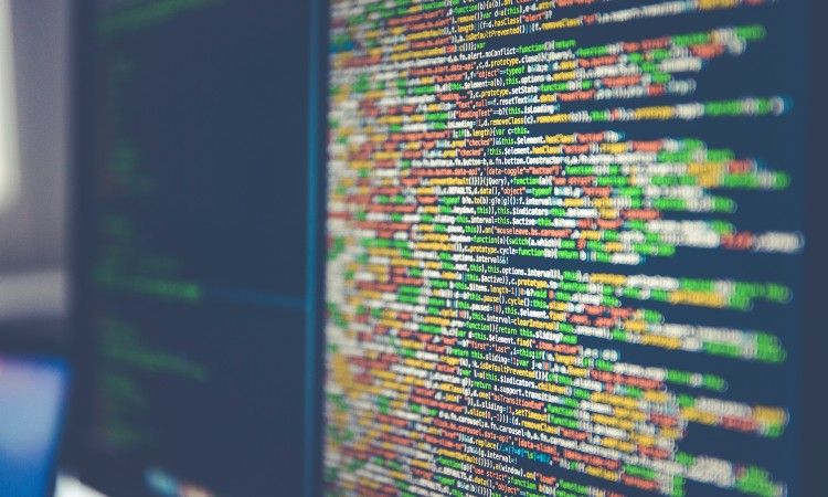 /sv/images/computer-screen-with-code.jpg
