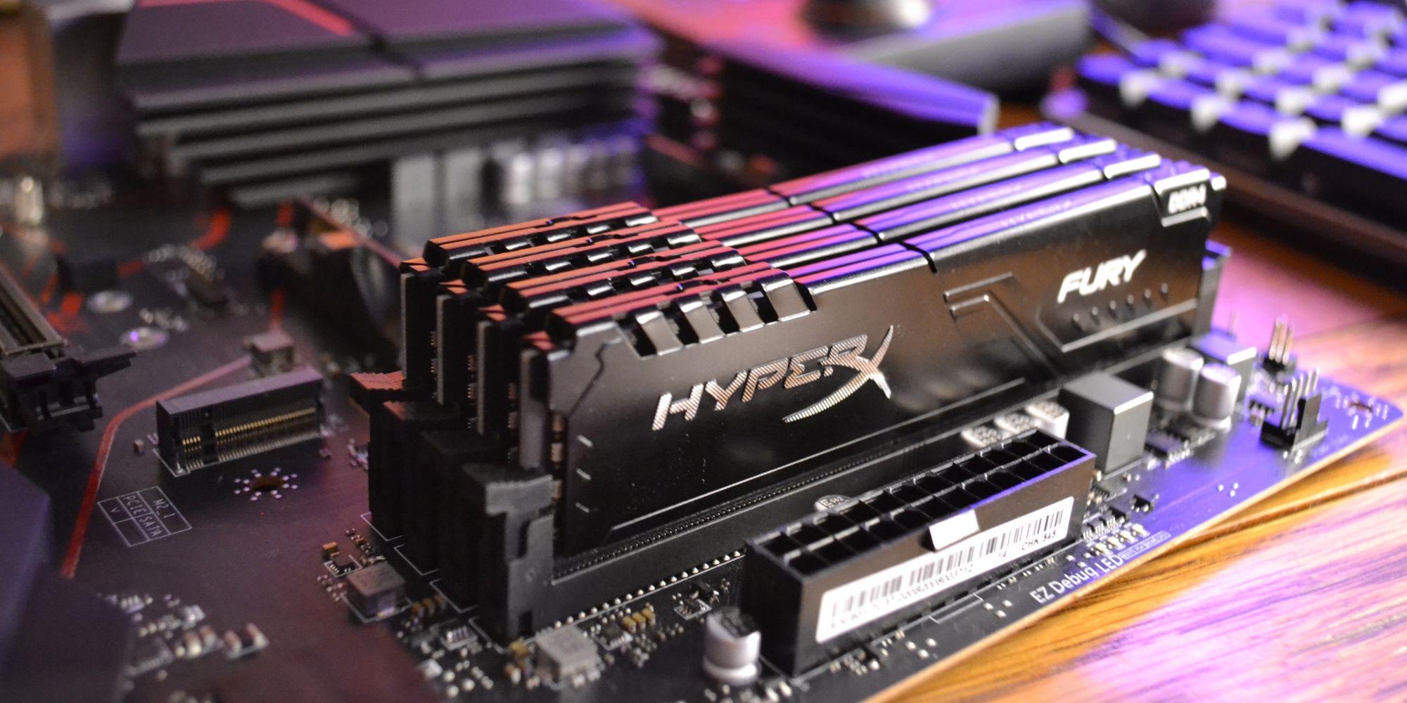 /sv/images/ddr4-ram-on-motherboard.jpg
