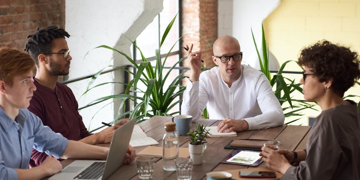 /sv/images/developer-team-meeting.jpg
