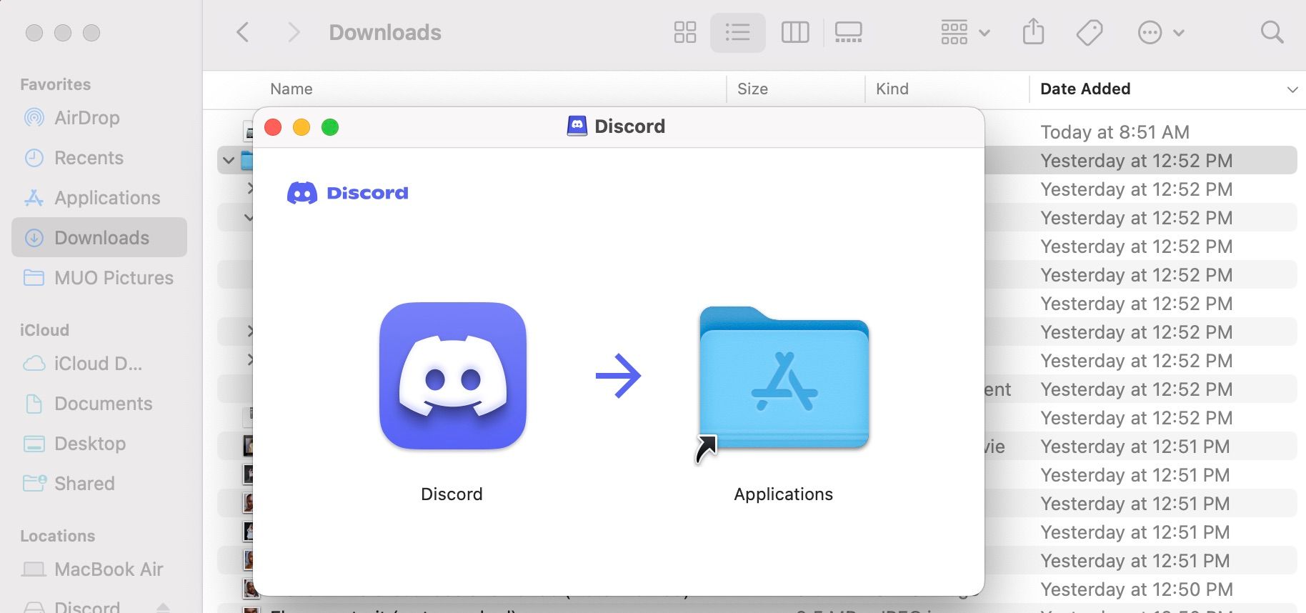 /sv/images/discord-logo-being-dragged-into-the-applications-folder.jpeg