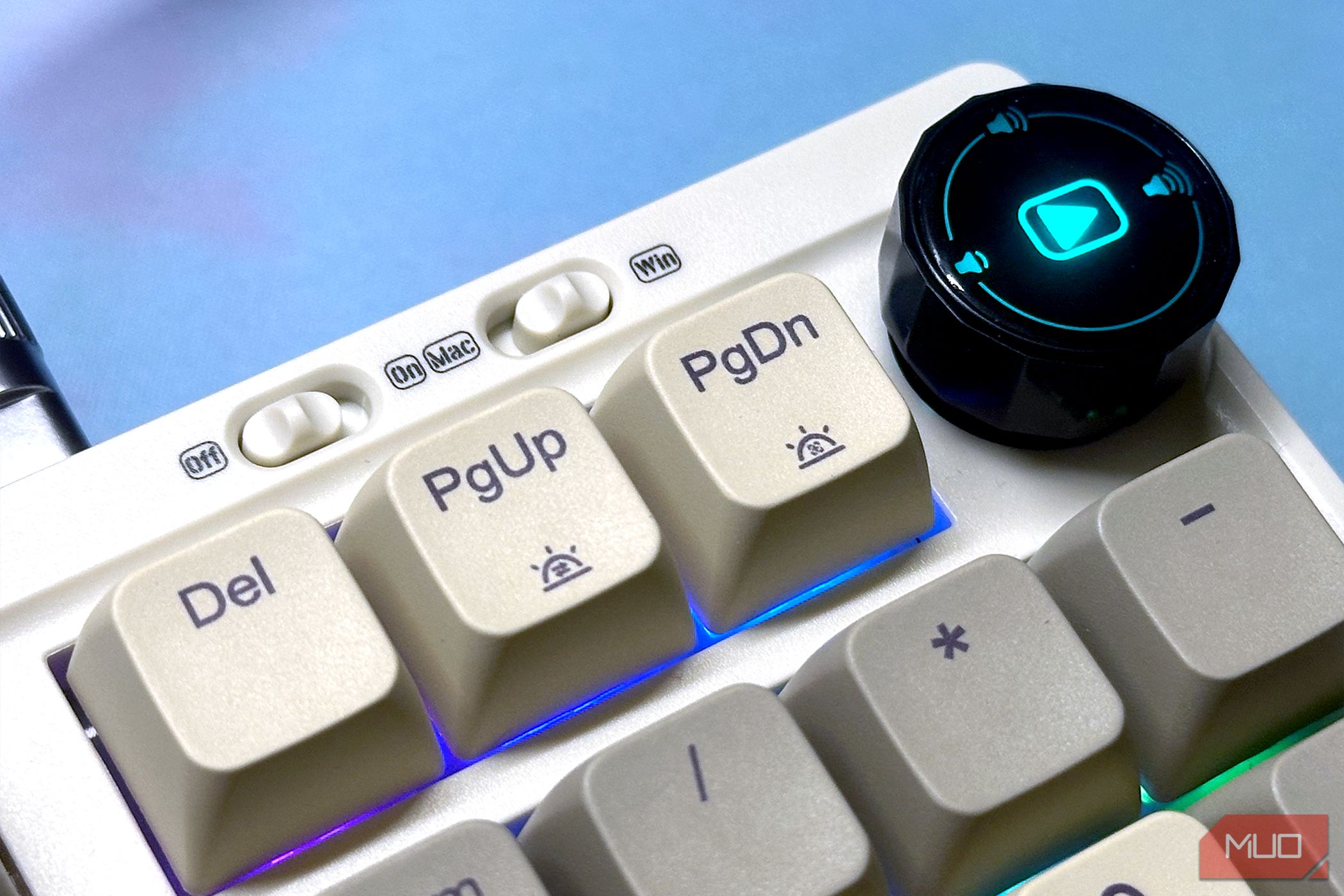 /sv/images/epomaker-rt100-power-and-mode-slider.jpg