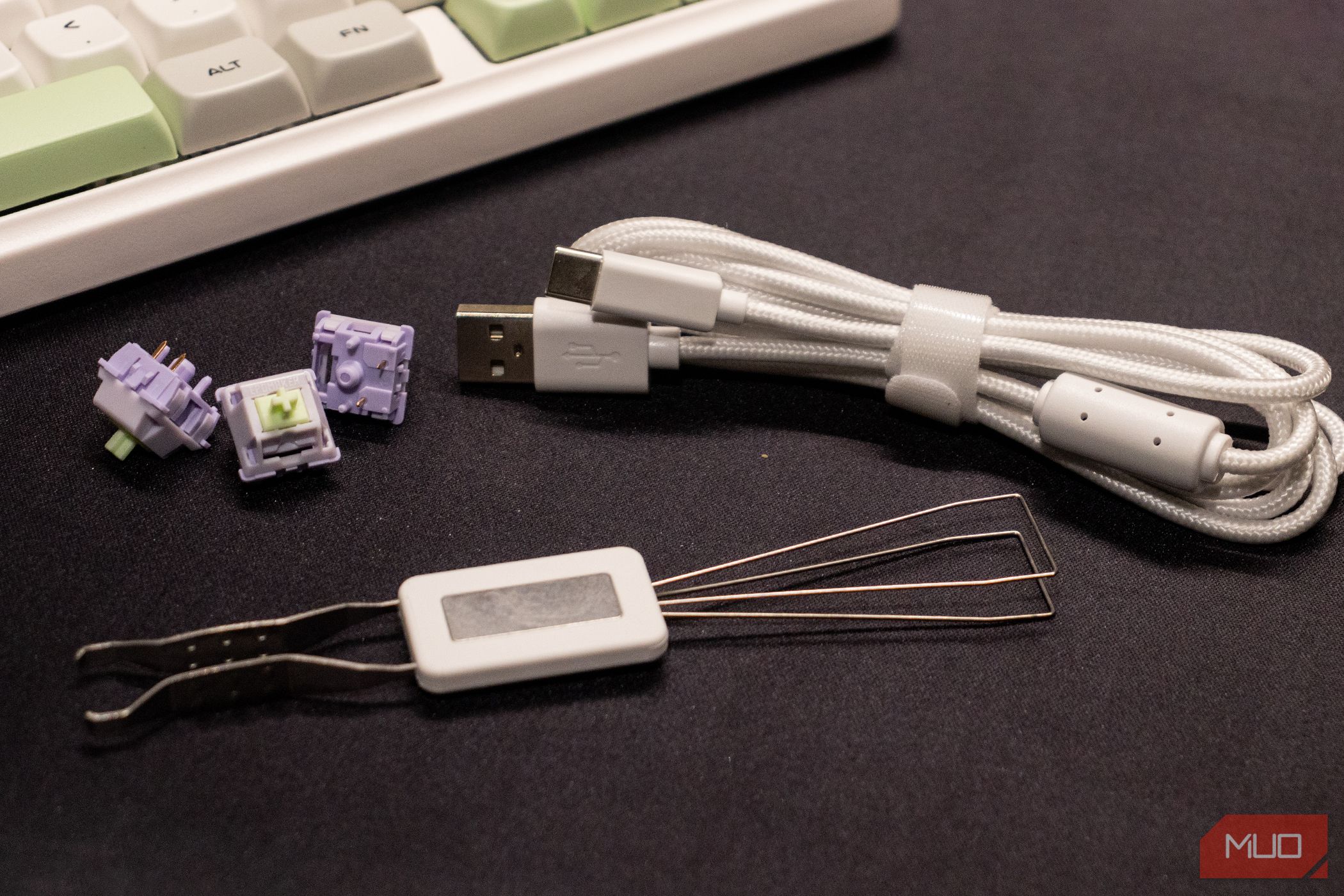/sv/images/epomaker-th80-x-included-accessories.jpg