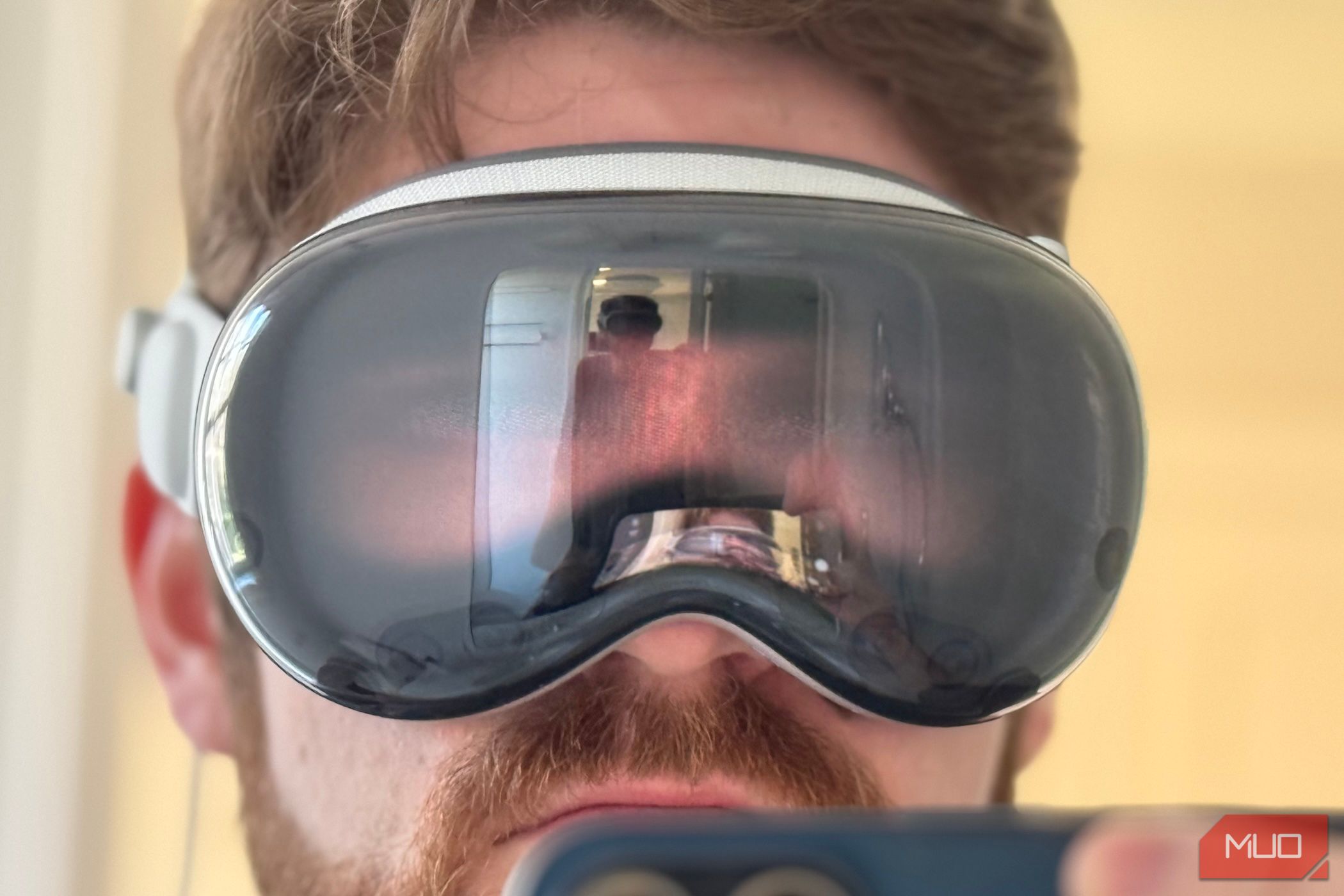 /sv/images/eyesight-on-vision-pro-2.jpg