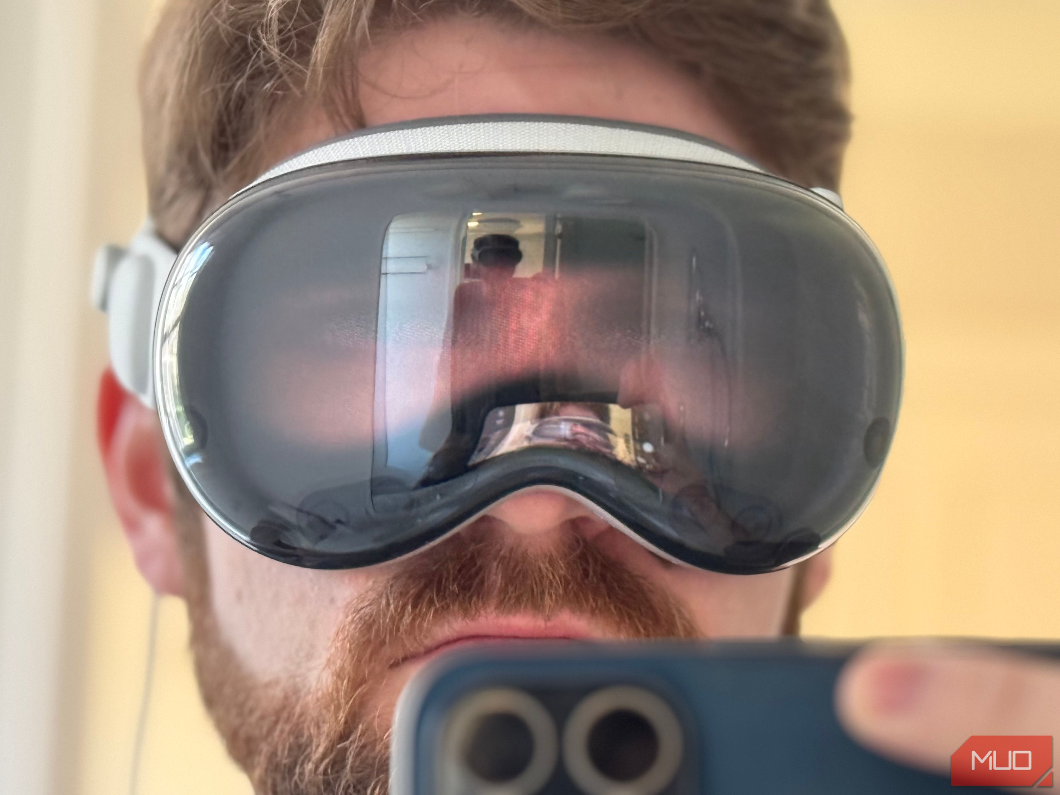 /sv/images/eyesight-on-vision-pro.jpg