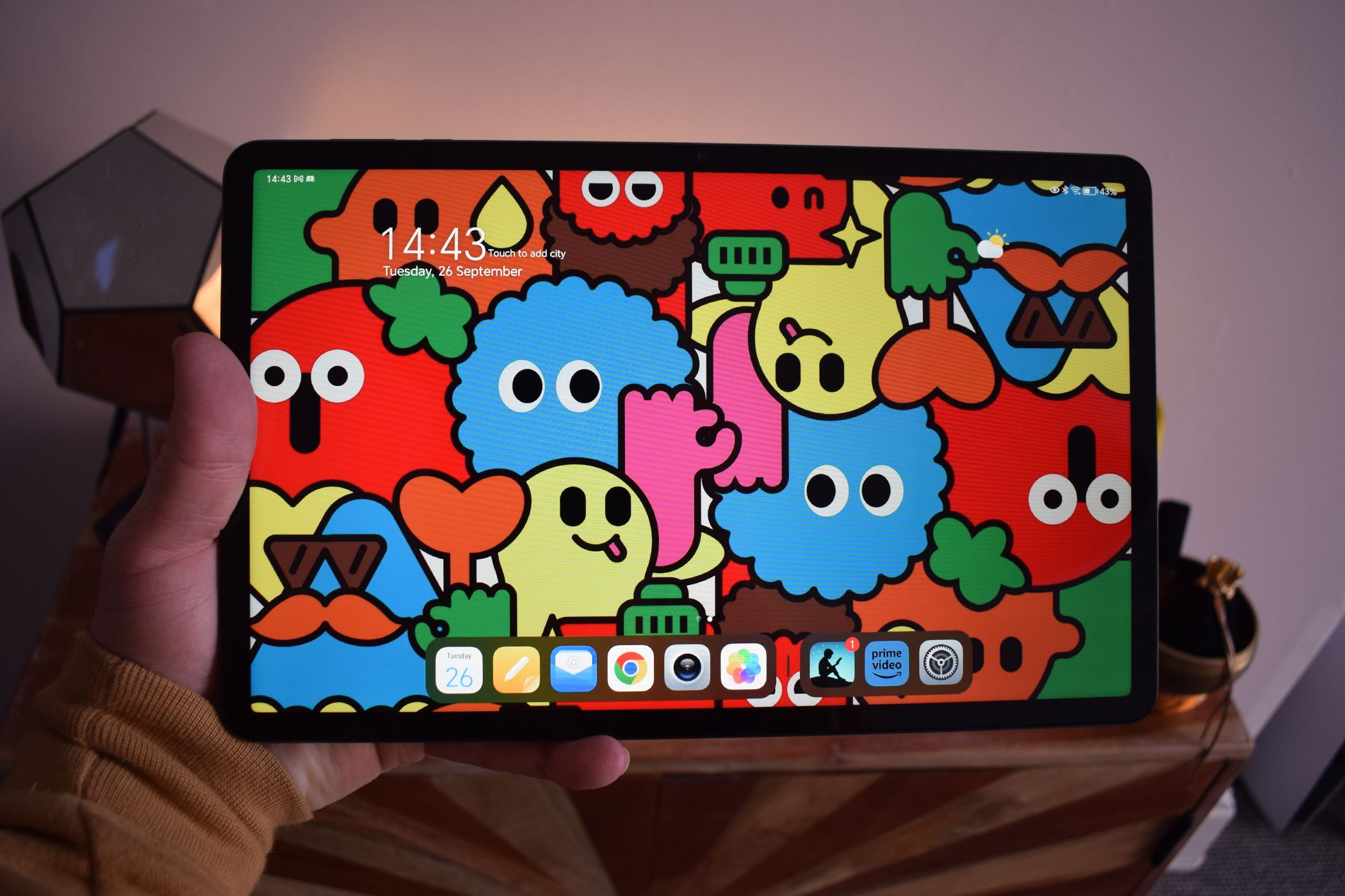 /sv/images/honor-pad-x9-in-hand.jpg