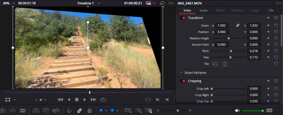 /sv/images/image-of-stairs-with-yaw-and-pitch-effects-on-davinci-resolve.jpeg