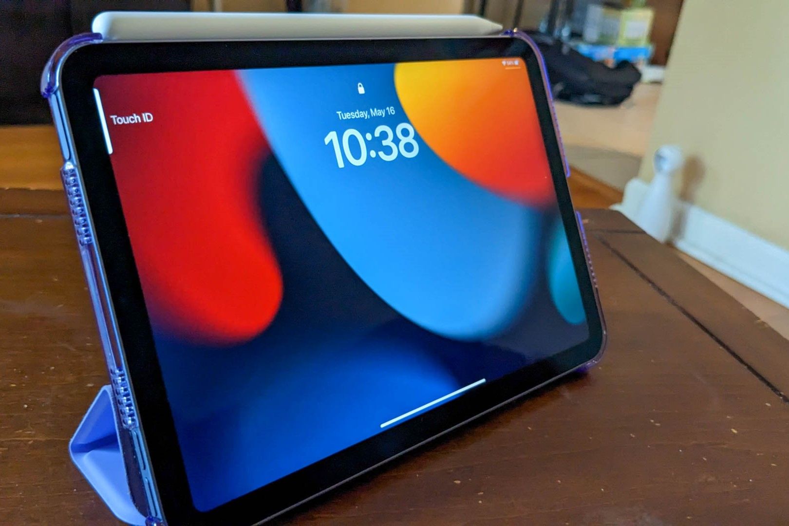 /sv/images/ipad-mini-with-an-apple-pencil-on-top.jpg