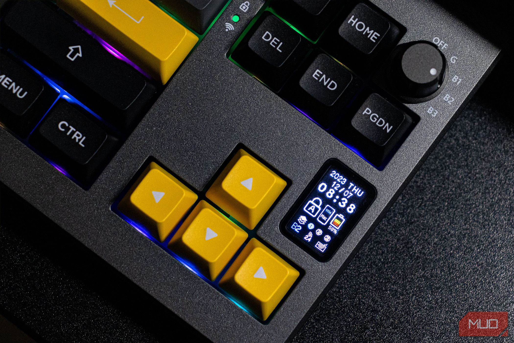 /sv/images/led-screen-on-the-epomaker-shadow-x.jpg