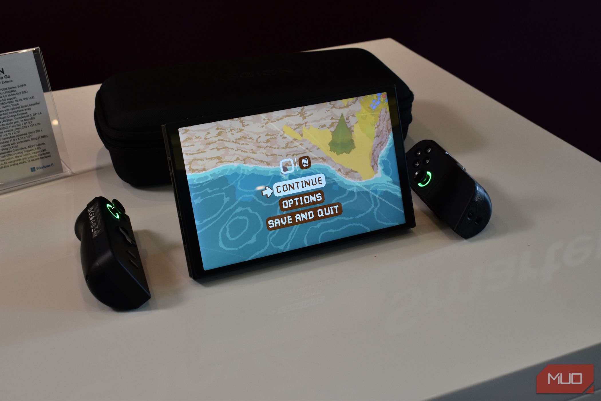 /sv/images/lenovo-legion-go-on-table-at-ifa-2023.jpg