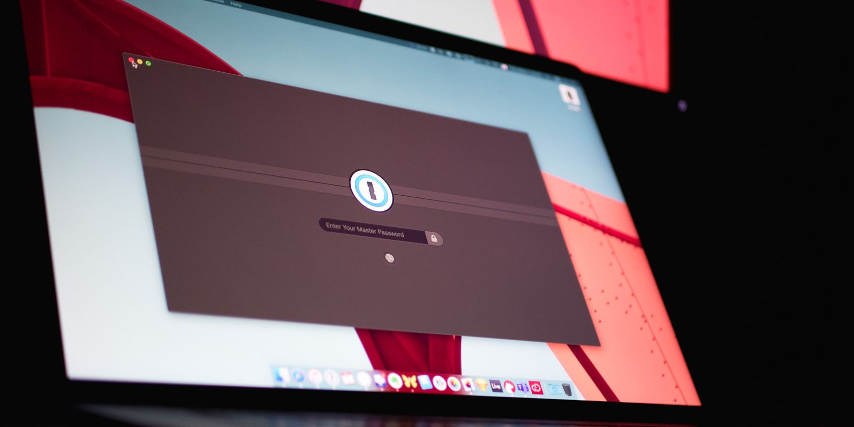 /sv/images/macbook-with-a-window-asking-for-a-password-on-the-screen-1.jpg