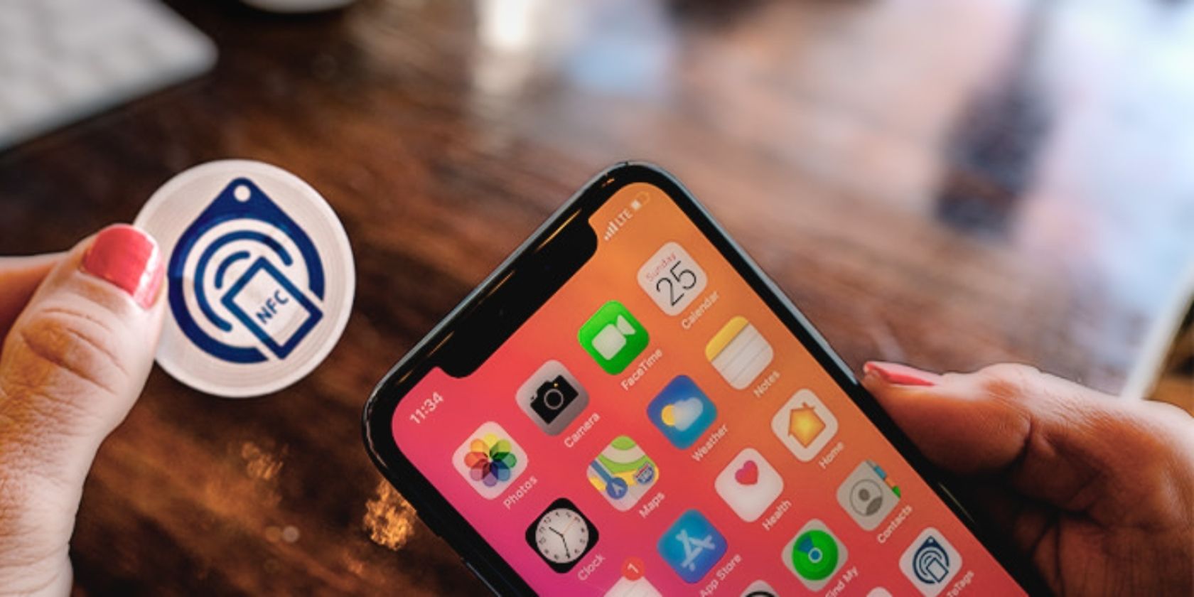 /sv/images/nfc-tag-iphone-scan-featured.jpg