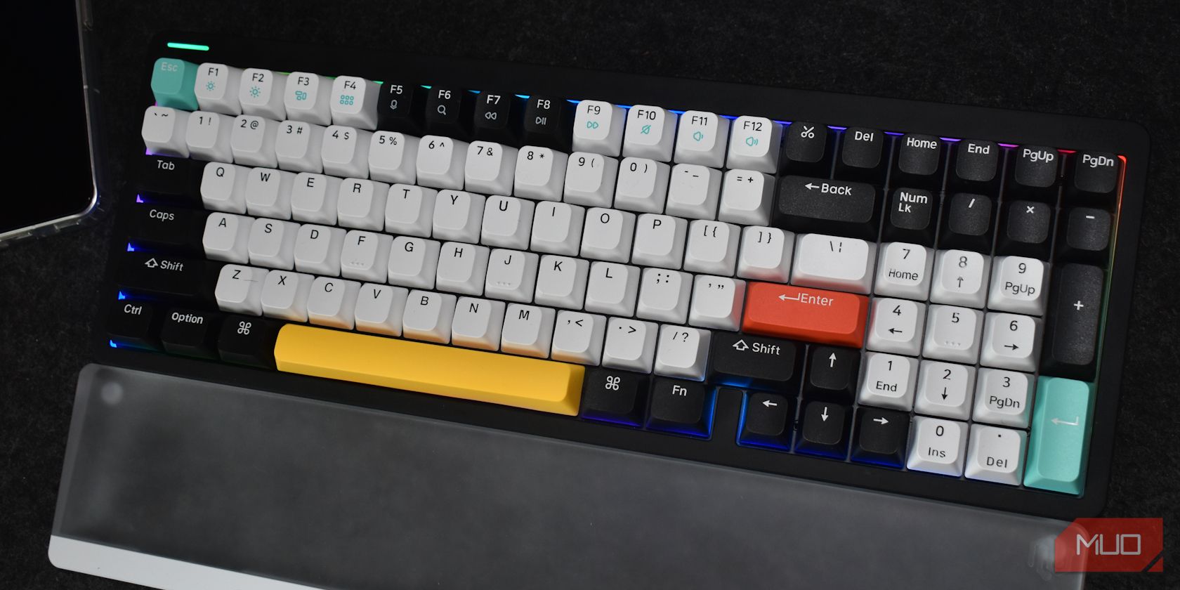 /sv/images/nuphy-halo96-whole-keyboard-top-down.jpg