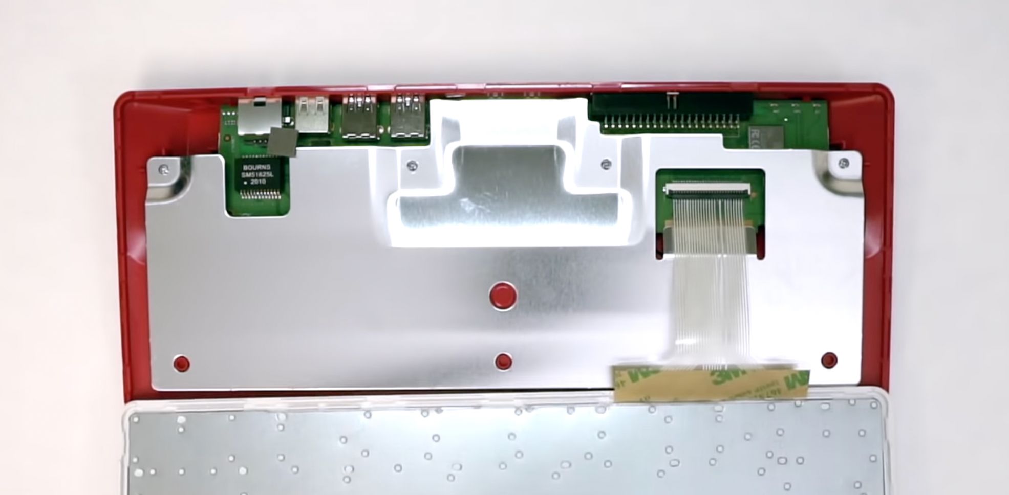 /sv/images/raspberry-pi-400-heatsink.jpg