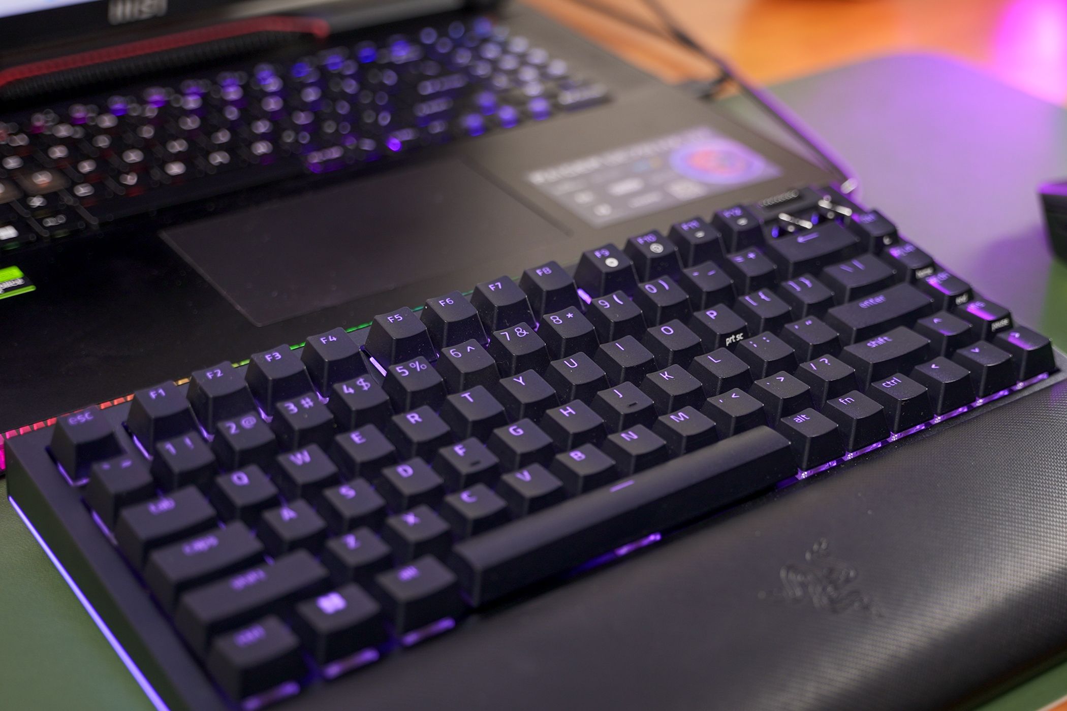 /sv/images/razer-blackwidow-75-fn-keys.jpg