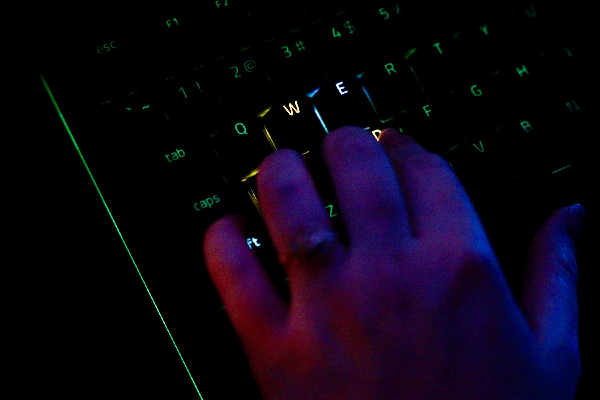 /sv/images/razer-blackwidow-75-overwatch-wasd.jpg