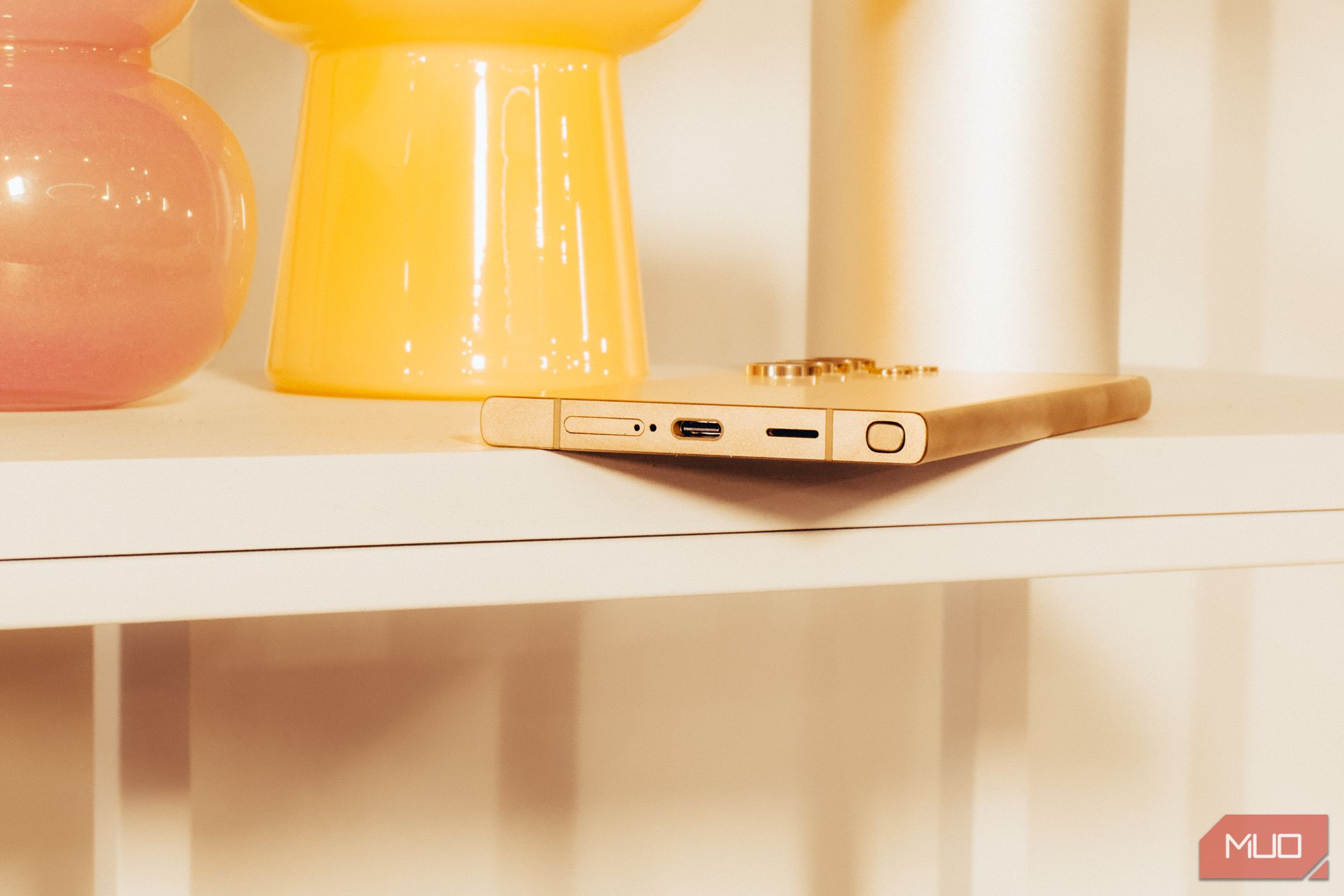 /sv/images/samsung-galaxy-s24-ultra-bottom-1.jpg