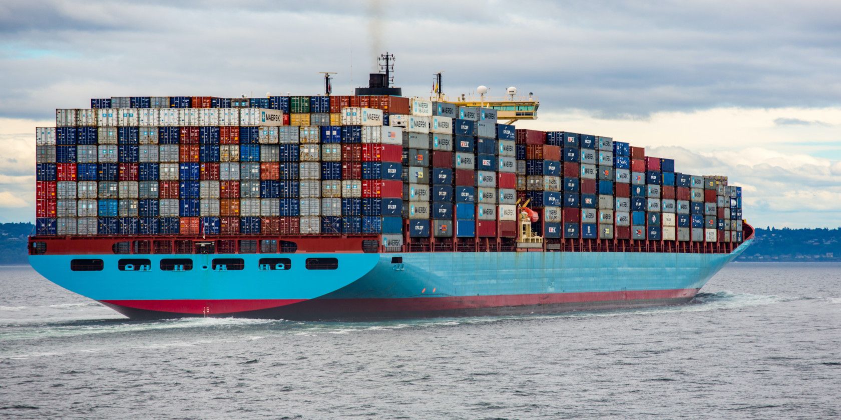 /sv/images/ship-with-containers.jpg