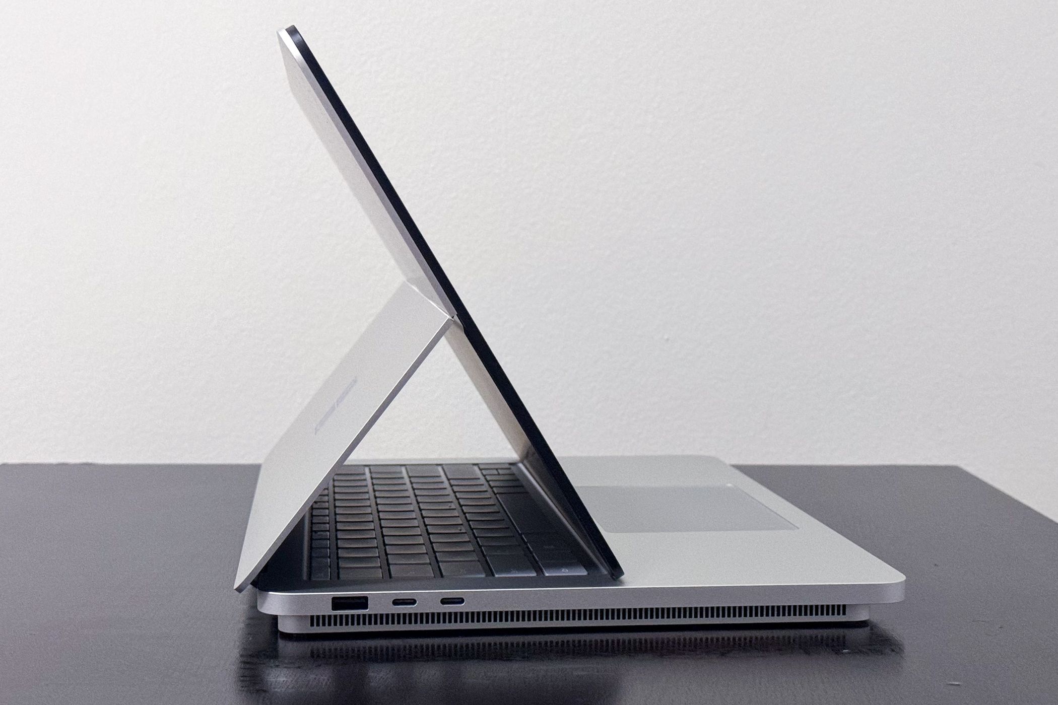 /sv/images/surface-laptop-studio-2-tent2-1.jpg