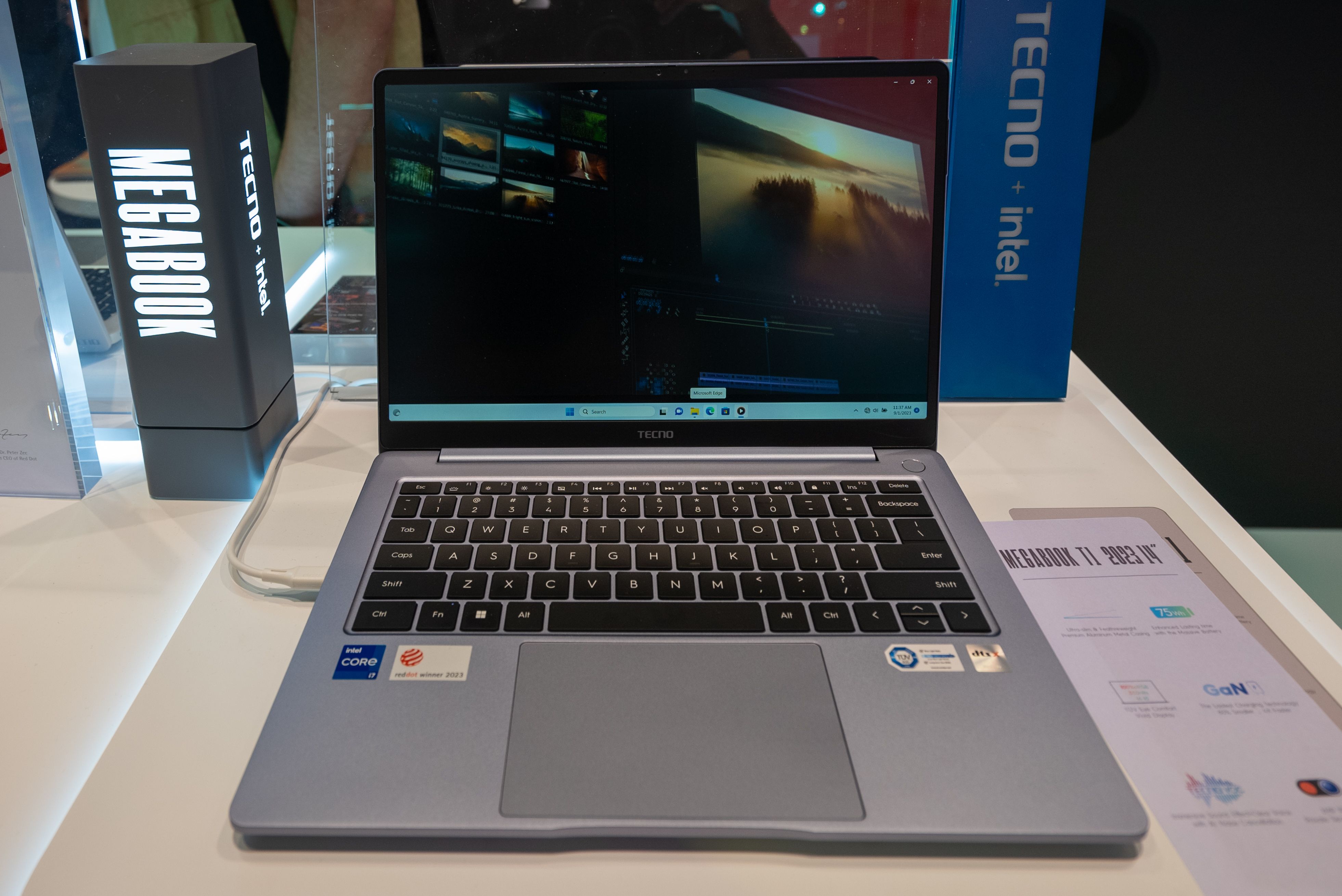 /sv/images/tecno-megabook-t1-2.jpg