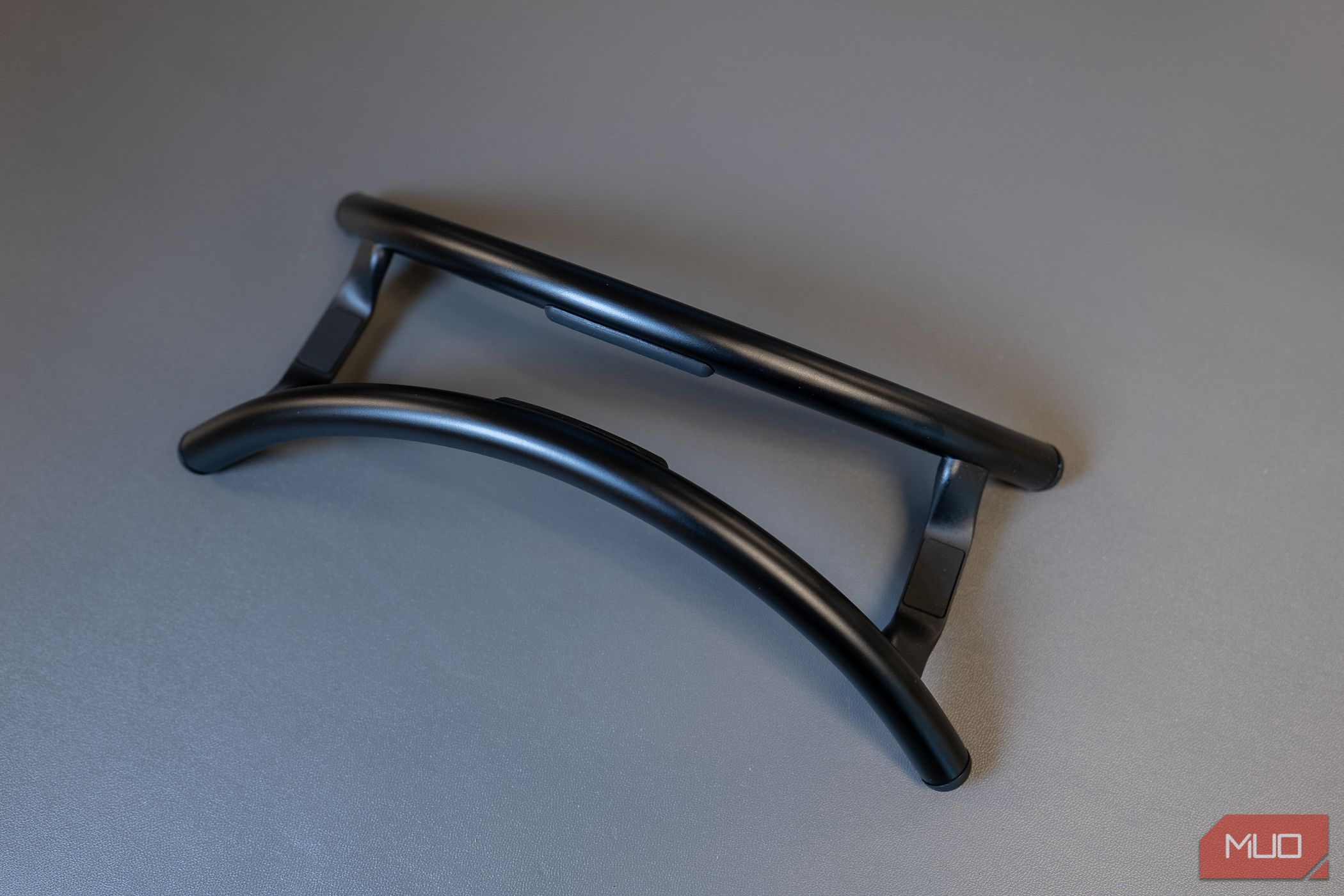 /sv/images/twelve-south-bookark-flex-black-top.jpg