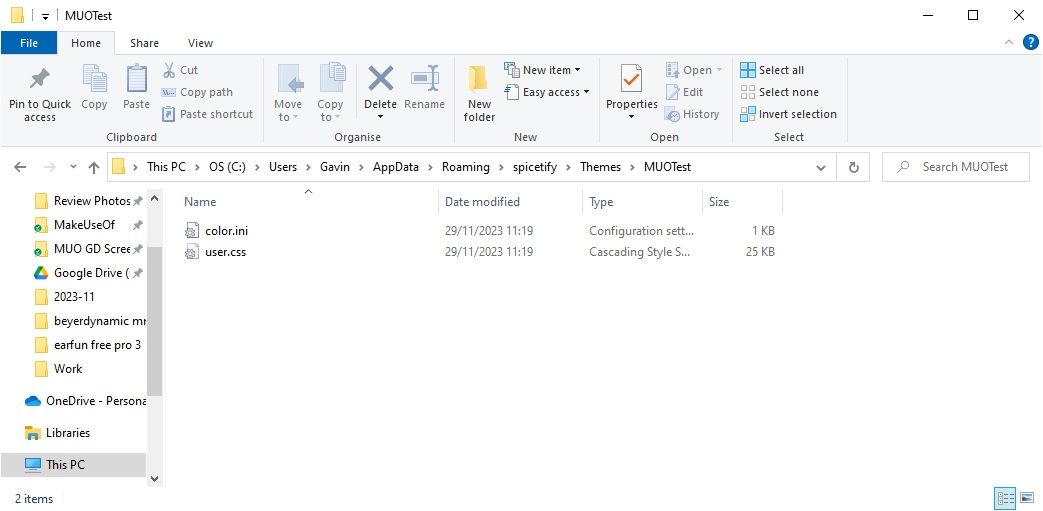 /sv/images/windows-explorer-showing-spicetify-theme-files-in-folder.jpg