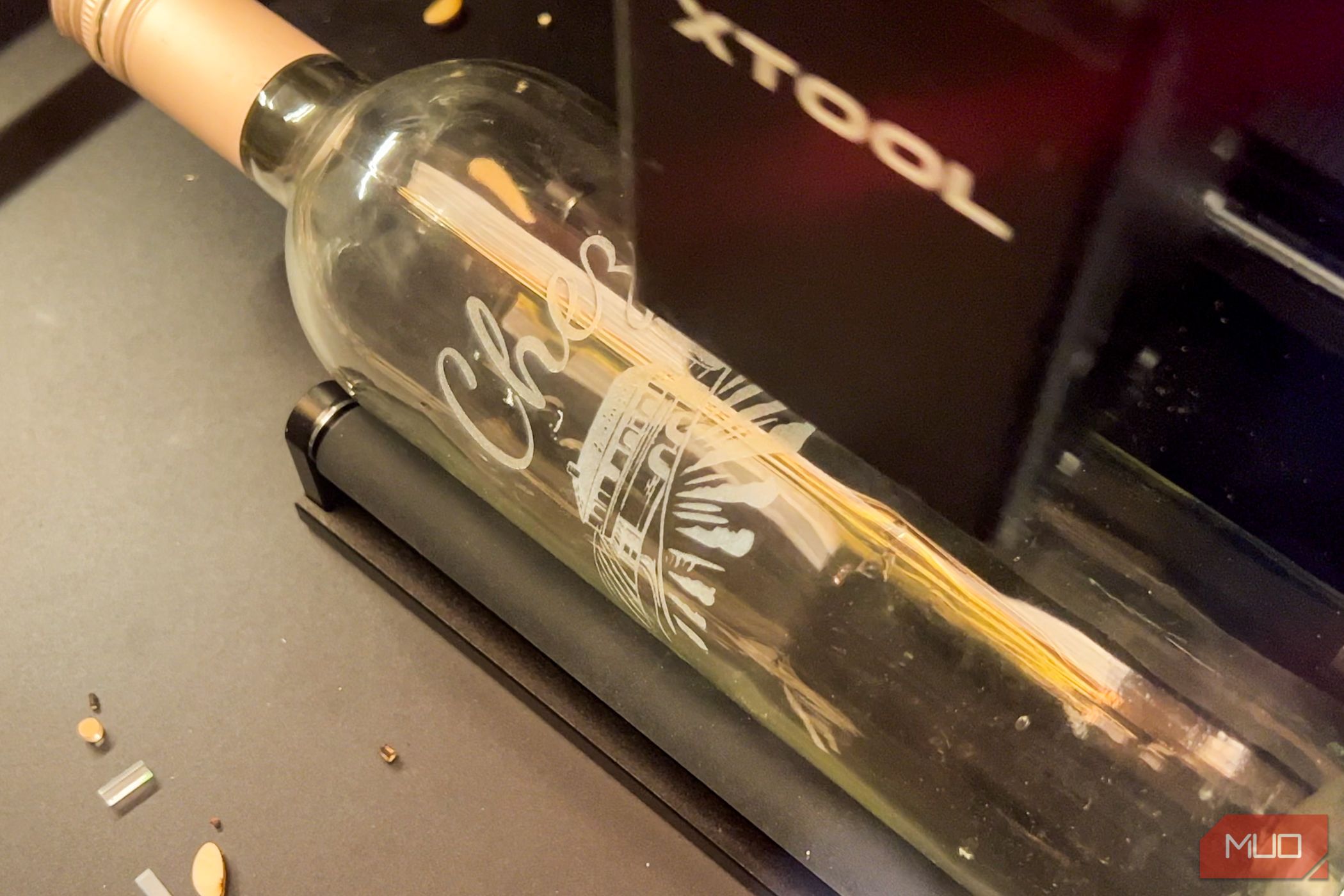 /sv/images/xtool-p2-example-ra2-pro-bottle.jpg