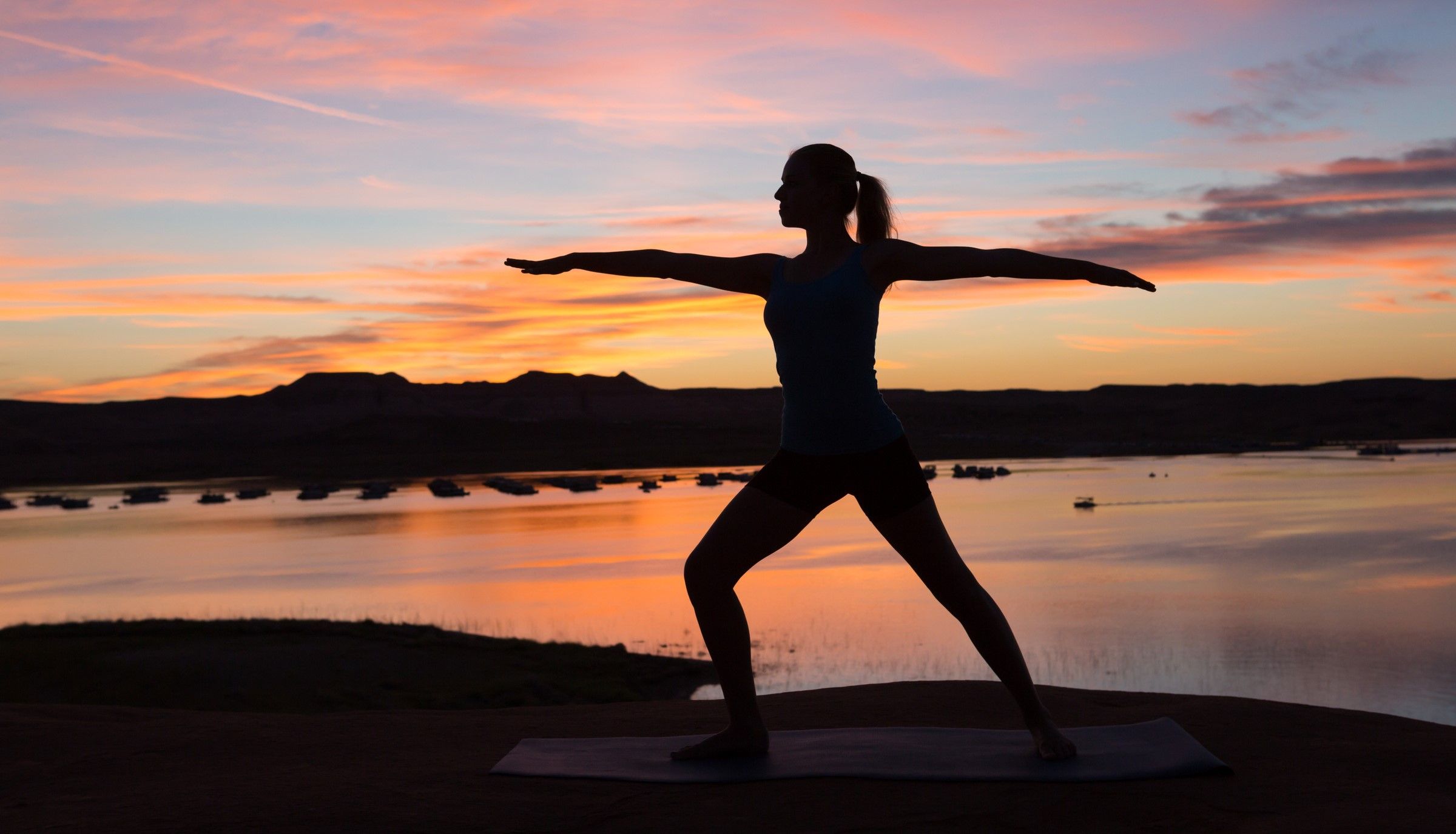 /sv/images/yoga-sunset-1.jpg