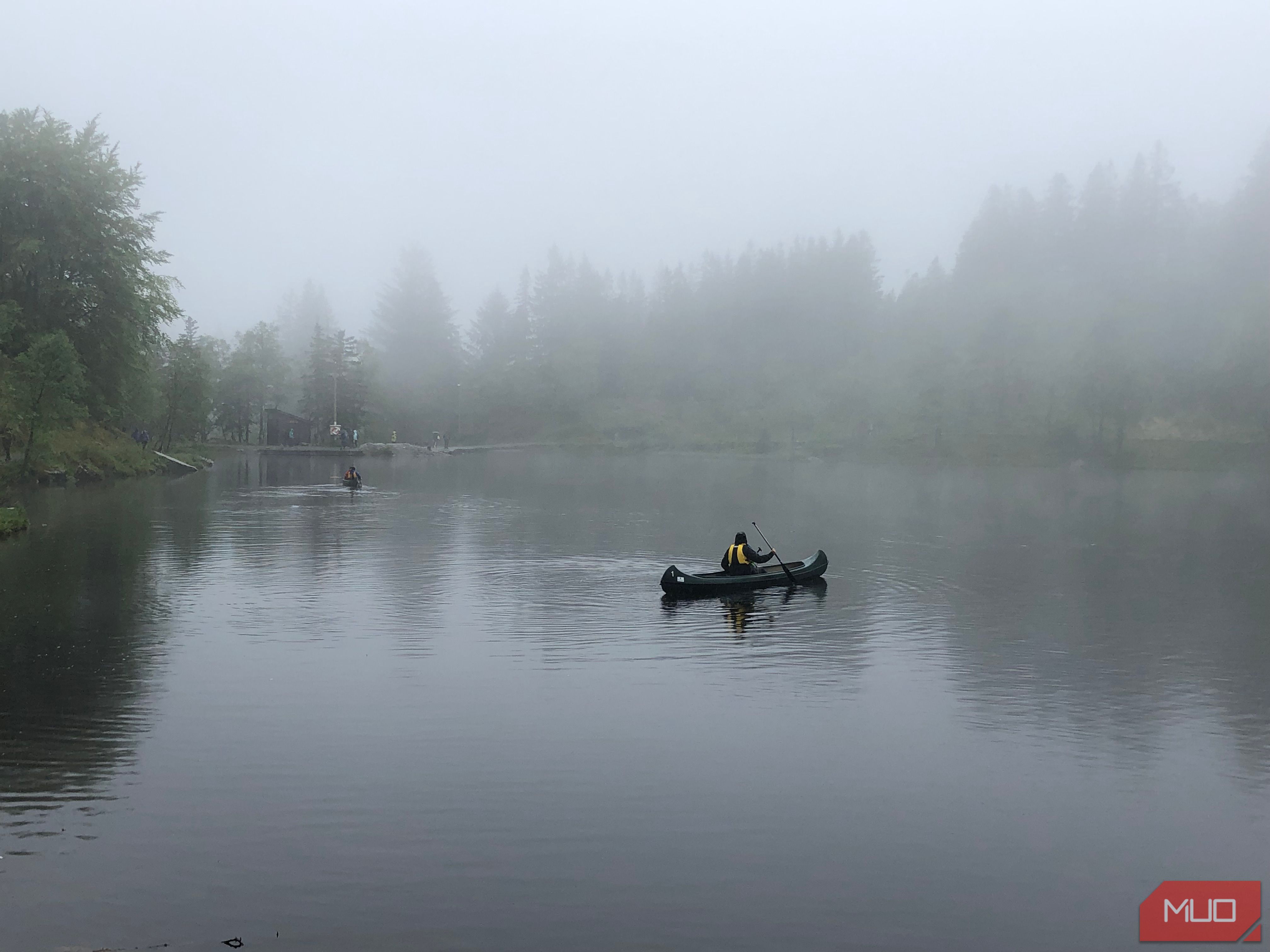 /th/images/kayaker-on-lake.jpeg /th/images/kayaker-on-lake.jpeg