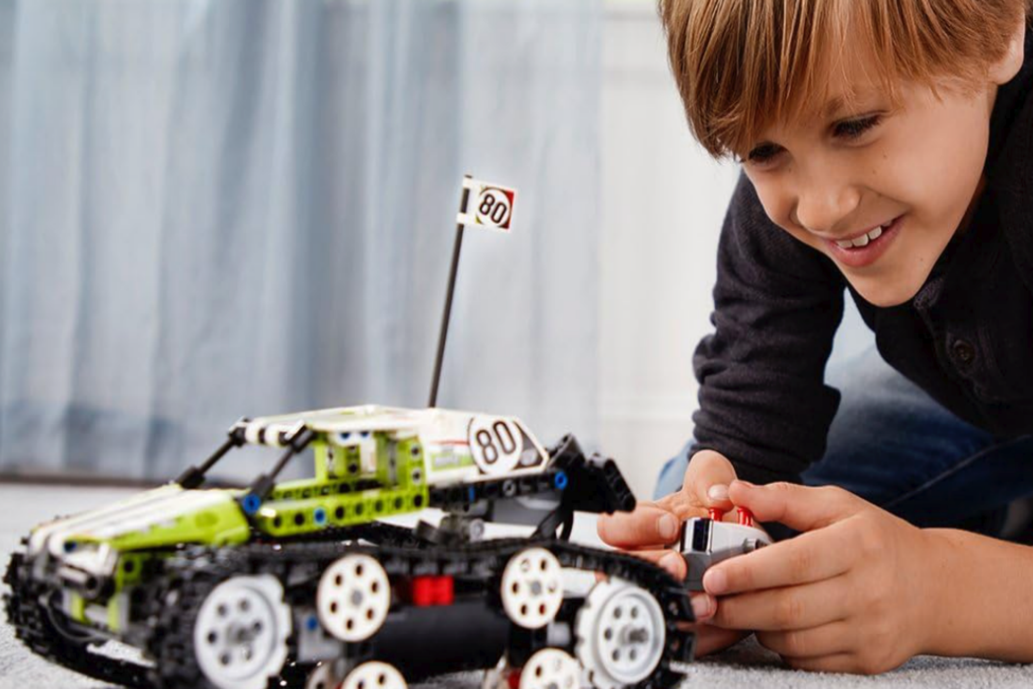 /th/images/lego-technic-rc-tracked-racer.png