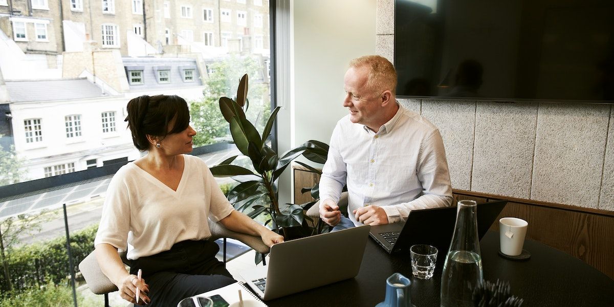 /th/images/man-and-woman-discussing-and-sharing-ideas-in-office.jpg /th/images/man-and-woman-discussing-and-sharing-ideas-in-office.jpg