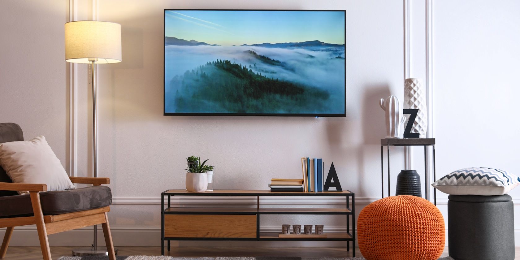 /th/images/mini-led-tv-on-wall.jpg /th/images/mini-led-tv-on-wall.jpg