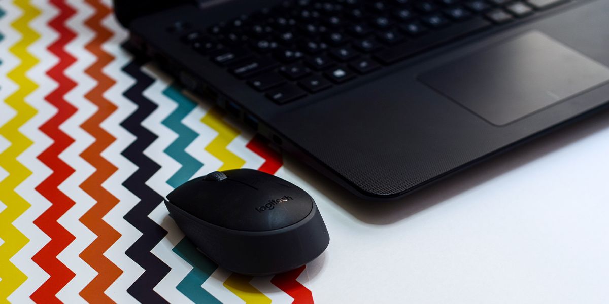 /th/images/mouse-desk-1.jpg /th/images/mouse-desk-1.jpg