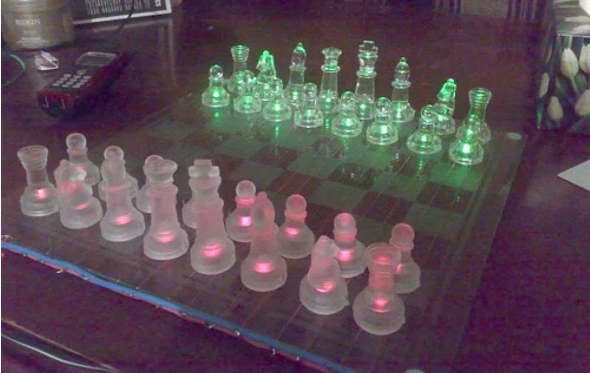 /th/images/simple-led-chess-set.jpg