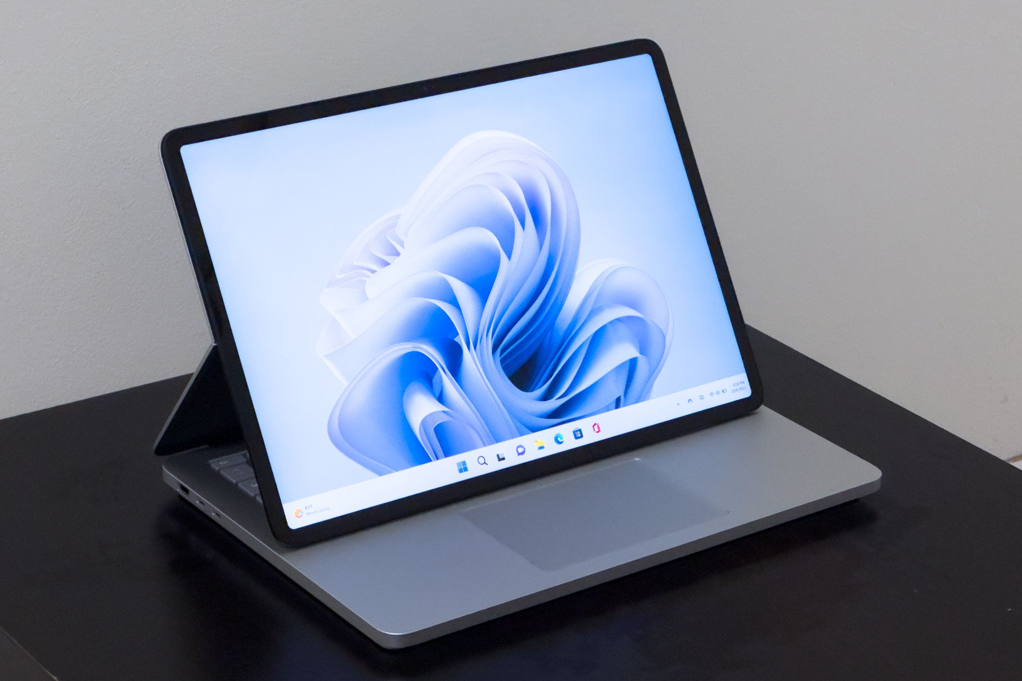 /th/images/surface-laptop-studio-2-screen1.jpg /th/images/surface-laptop-studio-2-screen1.jpg