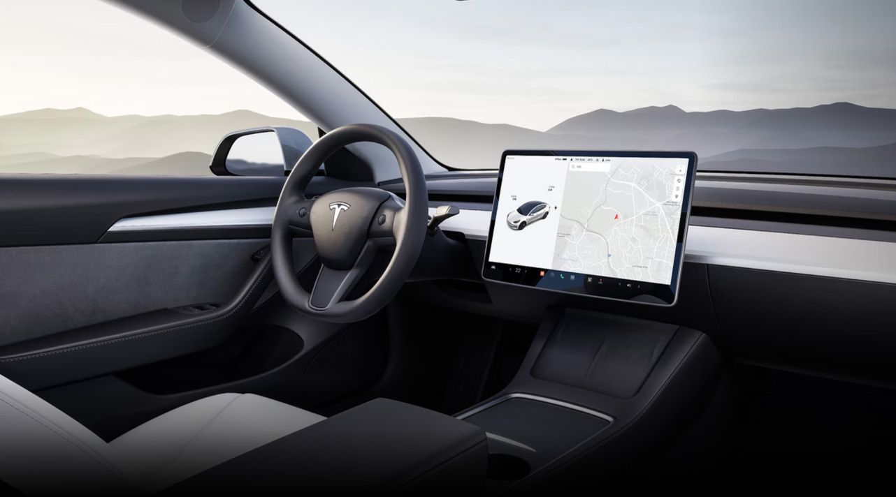 /th/images/tesla-model3-interior.jpg